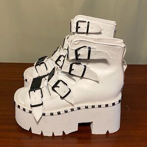 Demonia Ashes-70 White Vegan Leather Chunky Heel Platform Ankle Boot WMNS 8